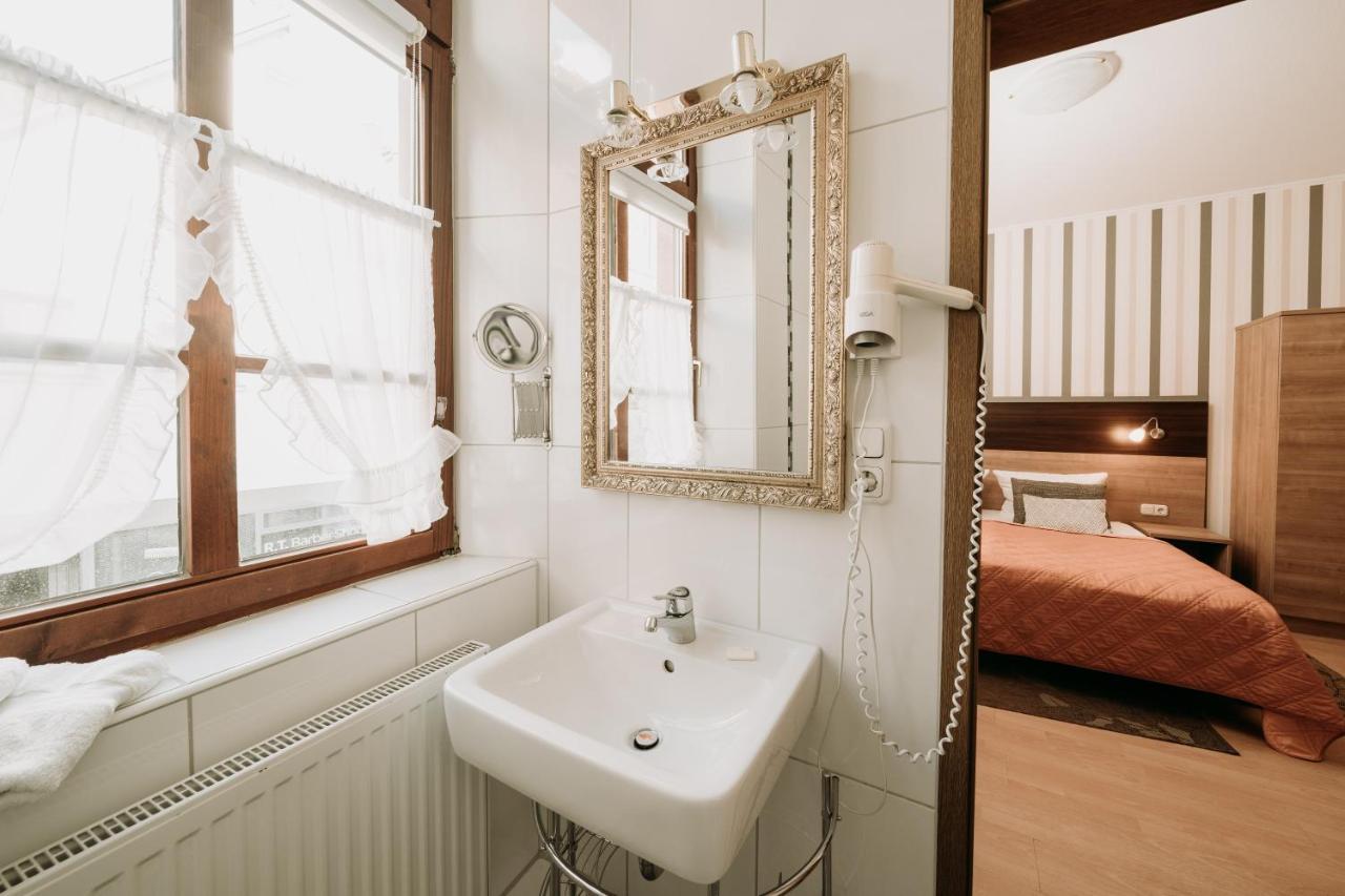 Fraenkischer Gasthof-Hotel Zum Koppen Gemunden am Main Kültér fotó
